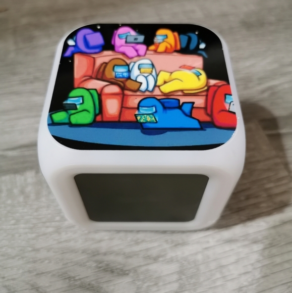 Among US Réveil matin - Picture 2 of 4